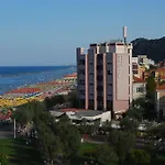 Bristol Hotel 4*