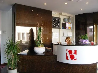 Bristol מלון 4*