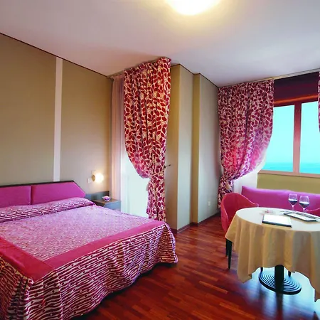Hotel Bristol 4*