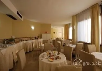 Bristol Hotel 4*
